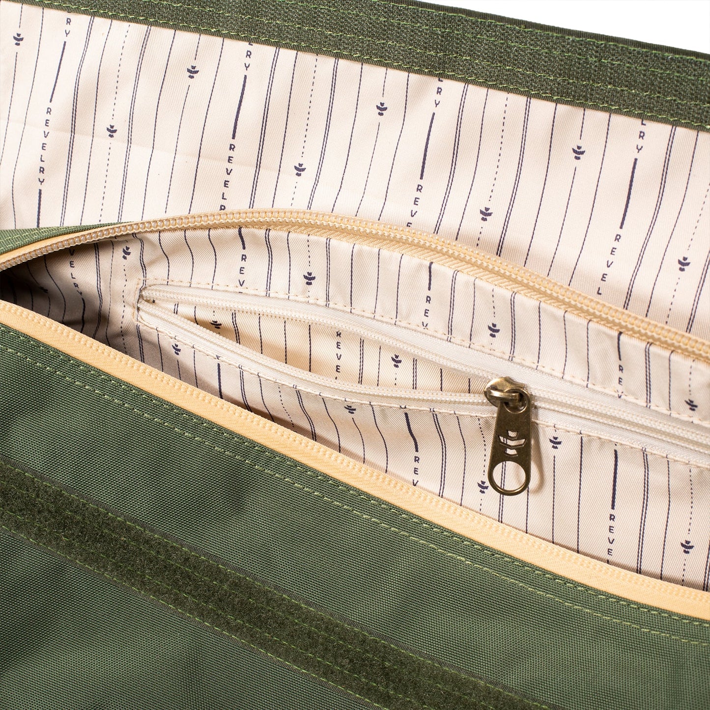 The Weekender - Smell Proof Medium Duffle by Revelry Supply